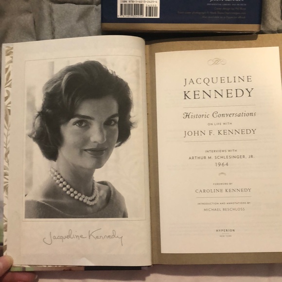 Book - Picture 5 of 5